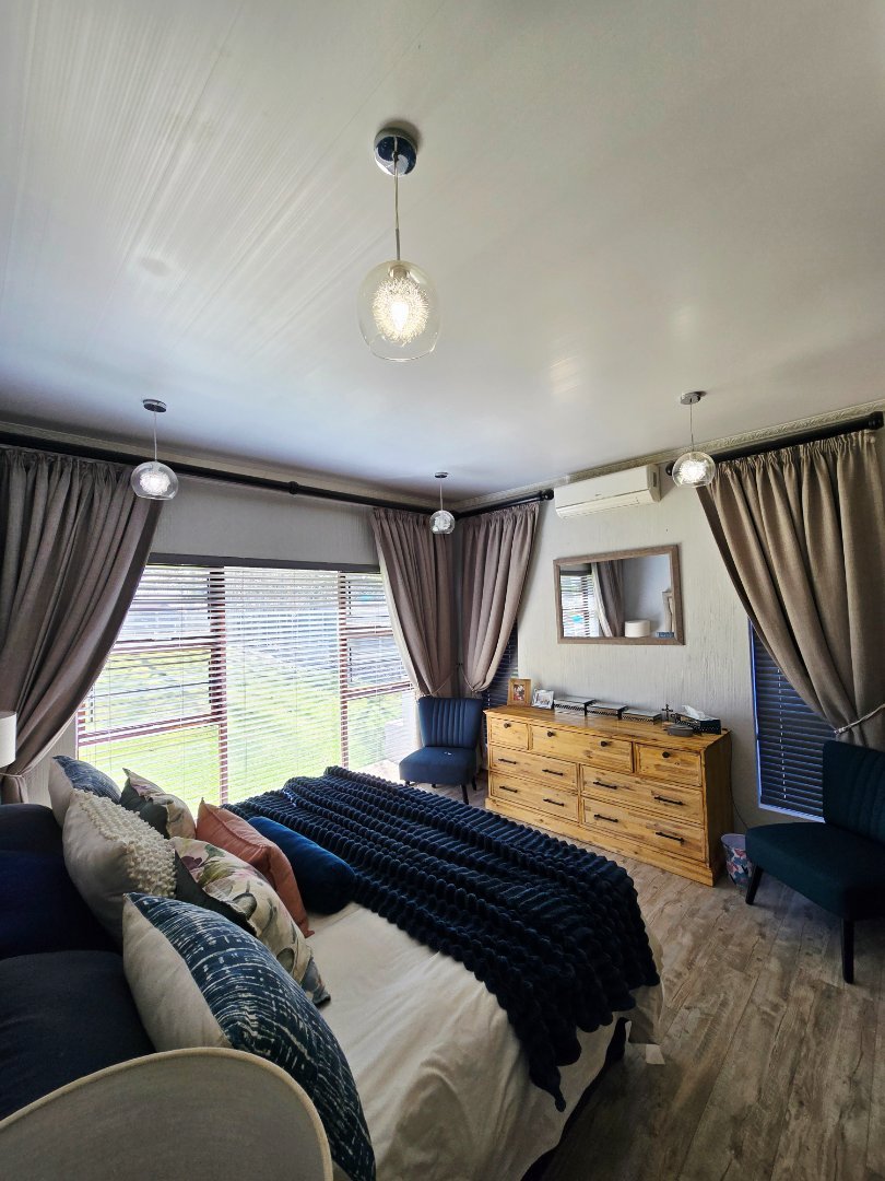 4 Bedroom Property for Sale in Flamwood North West